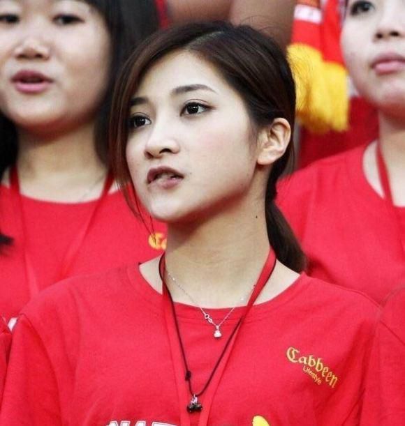 纪实篇通过张艾嘉的视角,真实记录下这座机场的当代影像记忆,为观众揭开机场背后的神秘面纱。